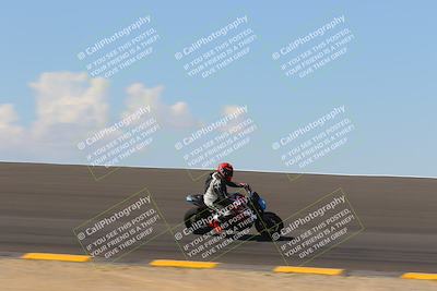 media/Oct-03-2022-Moto Forza (Mon) [[5f077a3730]]/Beginner Group/Session 2 (Bowl)/